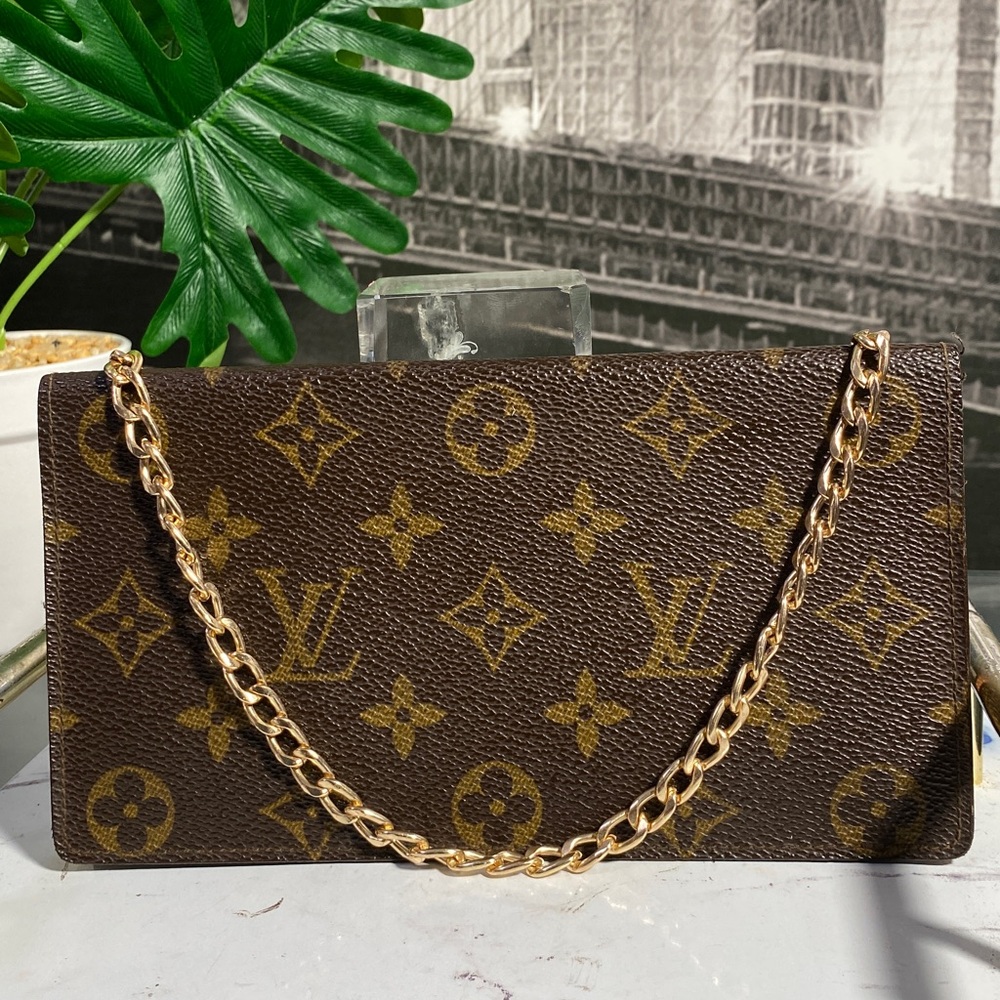 Authentic Louis Vuitton Monogram Checkbook/Phone Long Continental Wallet - Picture 6 of 17